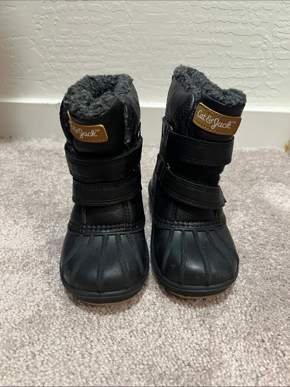 Cat & Jack Kids Black Winter Boots - Cozy Fleece Lined